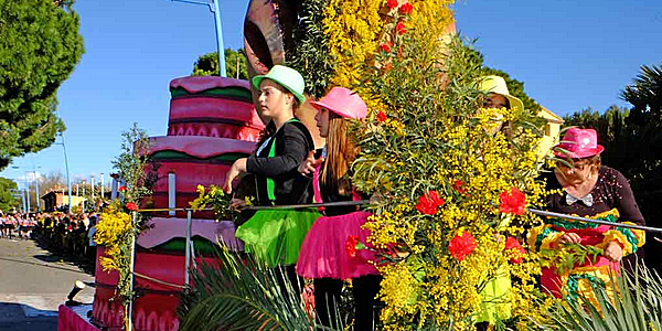 parade float